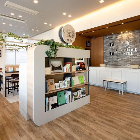 Comfort Hotel Toyama Station Exterior foto
